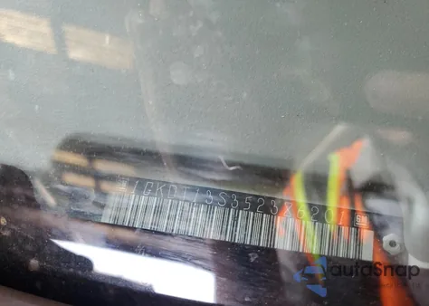 2005 GMC Envoy z USA, uszkodzony, nr VIN 1GKDT13S352386201